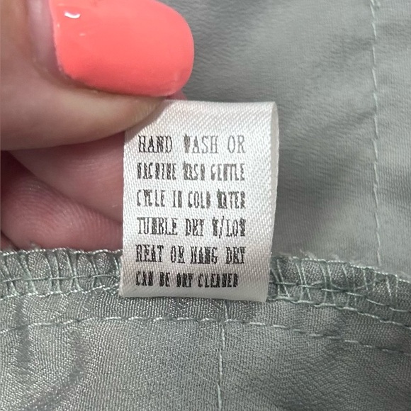 C. Luce One Shoulder Gray/Silver Scalloped Leaf Detail Cocktail Dress Size L - Picture 9 of 10